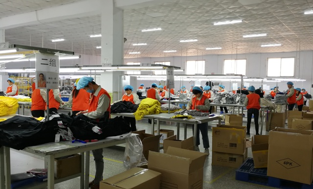 荣岛检品仓库,货品分区存放